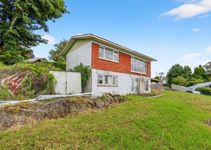  at 5 Verran Road, Birkenhead, North Shore City, Auckland