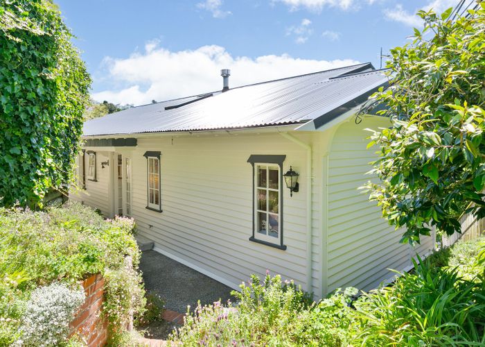  at 68 Upland Road, Kelburn, Wellington, Wellington