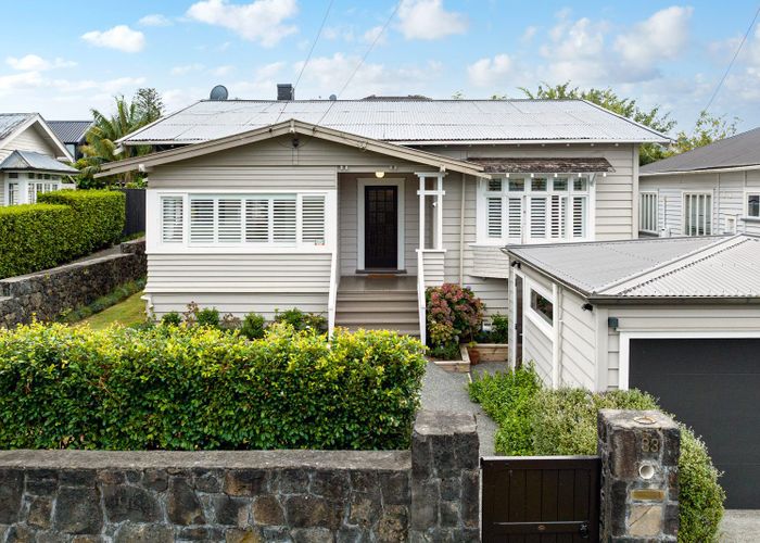  at 33 Wairiki Road, Mount Eden, Auckland