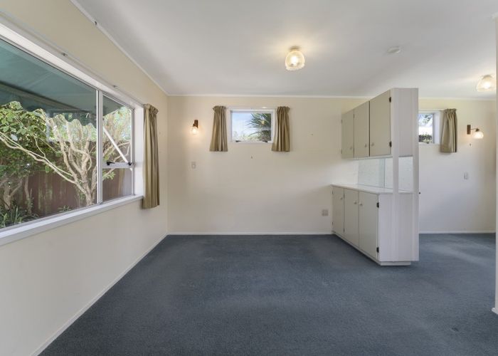  at 57 Dale Road, Raumati South, Paraparaumu