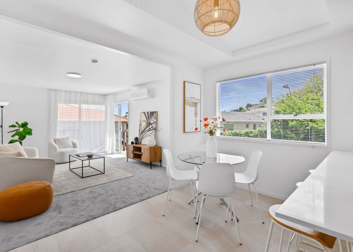  at 2/65 Lavery Place, Sunnynook, North Shore City, Auckland