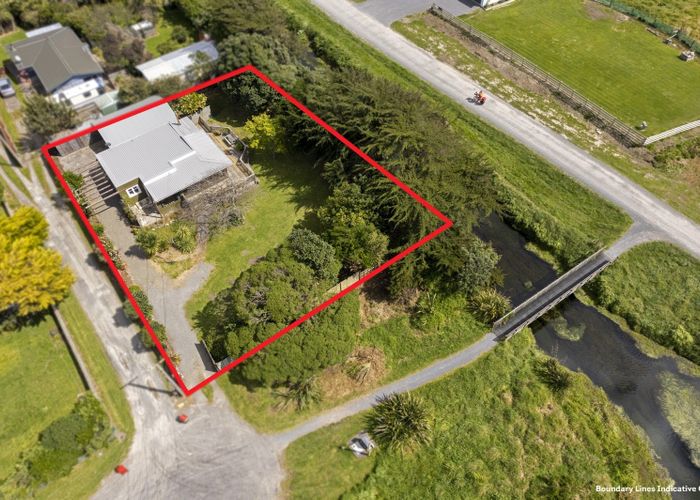  at 3 Atkinson Avenue, Otaki Beach, Otaki
