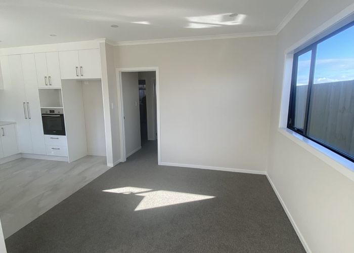  at 2/10 Ekara Road, Flagstaff, Hamilton