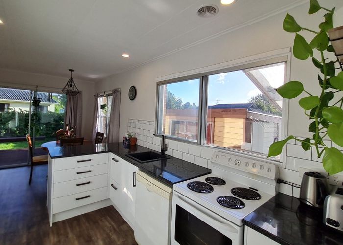  at 2/2a McParland Street, Ebdentown, Upper Hutt, Wellington