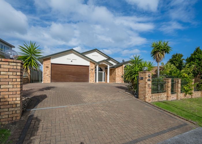  at 17 Westerham Drive, Dannemora, Auckland