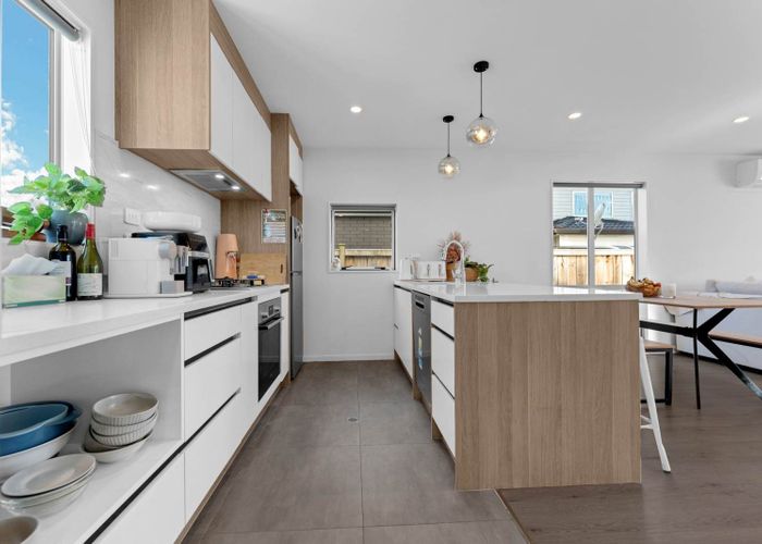  at 9 Freshland Drive, Flat Bush, Manukau City, Auckland