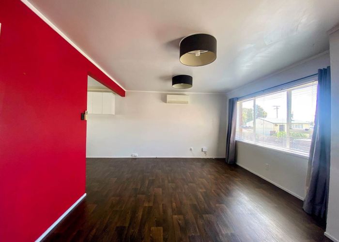  at 2/14 Whitmore Road, Mount Roskill, Auckland City, Auckland