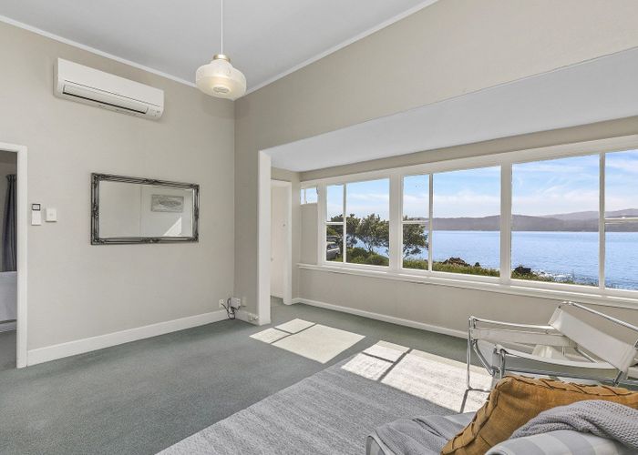  at 135 Marine Parade, Seatoun, Wellington