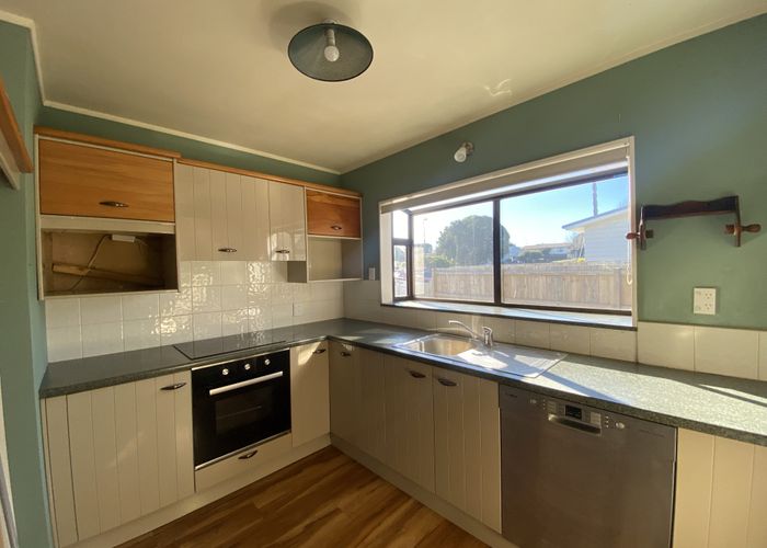  at 27 Lina Place, Waiuku, Waiuku