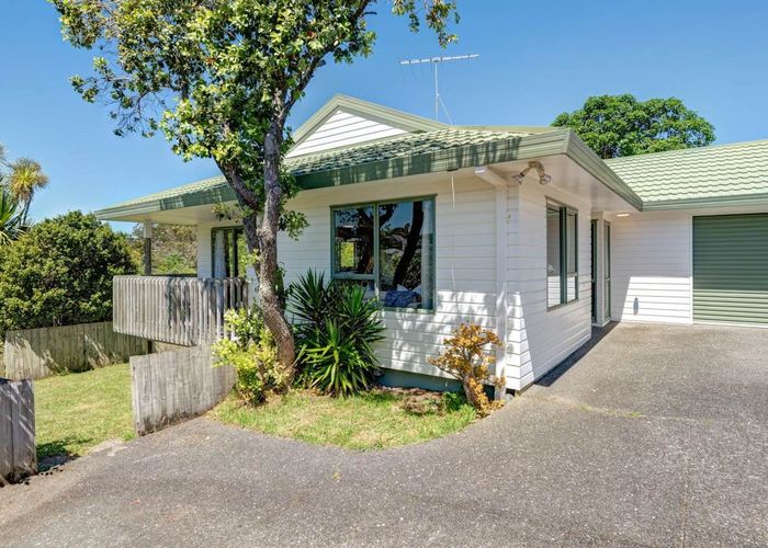  at 2/65 Charlotte Street, Stanmore Bay, Whangaparaoa