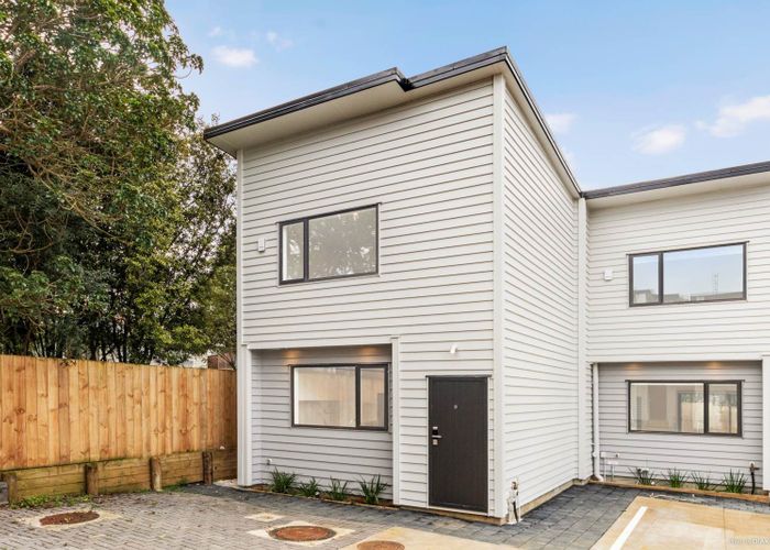  at 8/26 Parry Road, Mount Wellington, Auckland City, Auckland