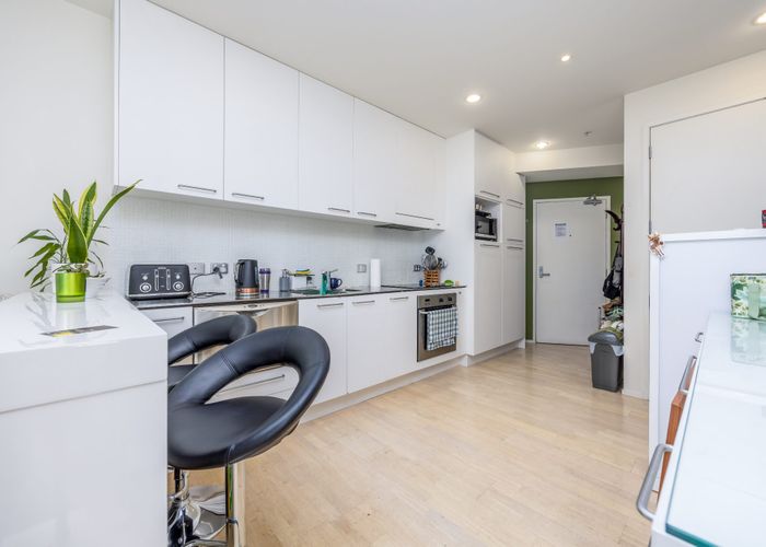  at 607/30 Beach Road, Auckland Central, Auckland