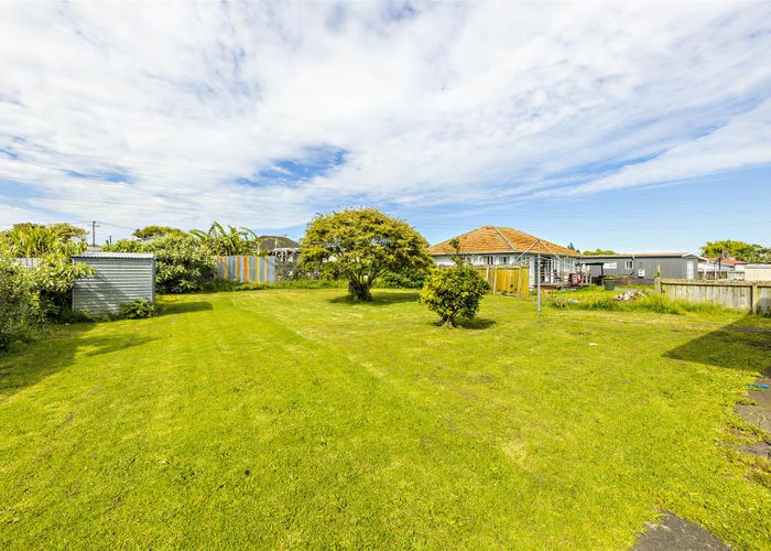  at 6 Fisher Crescent, Otara, Auckland
