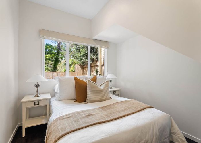  at 11/37 Waipa Street, Birkenhead, North Shore City, Auckland