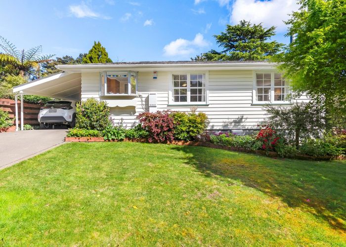  at 4 Freemans Way, Pinehaven, Upper Hutt, Wellington