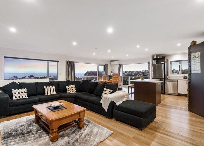  at 25 Kauri Road, Stanmore Bay, Whangaparaoa