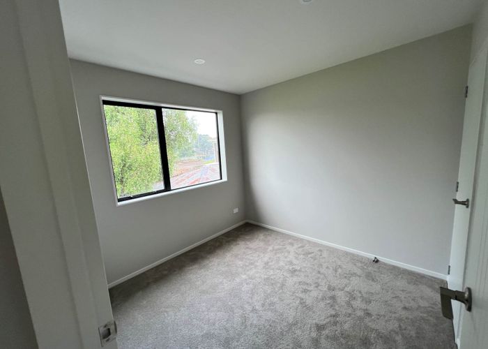  at 6/30 West Coast Road, Glen Eden, Auckland