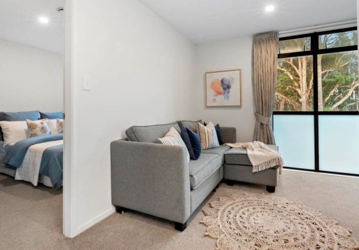  at 182 Flat Bush School Road, Manukau, Manukau City, Auckland