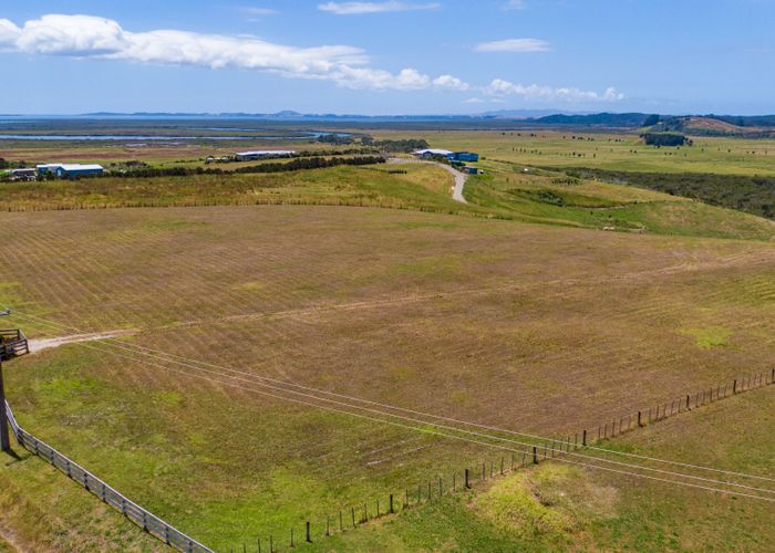  at 6 Bobs Way, Kaingaroa