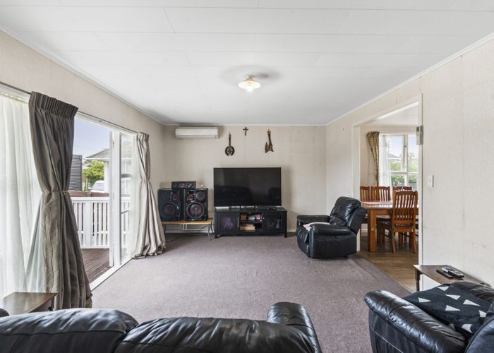  at 13 Parker Crescent, Otara, Auckland