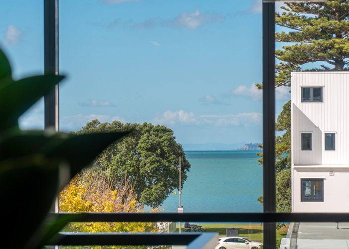  at 208/4 Bute Road, Browns Bay, North Shore City, Auckland