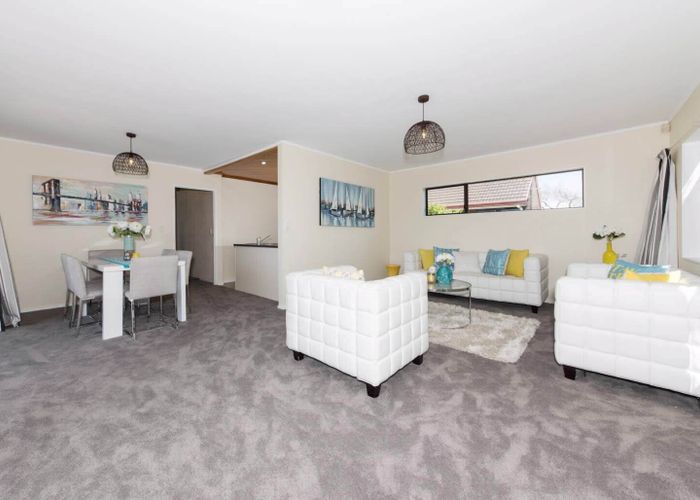  at 2/132 Taylor Street, Blockhouse Bay, Auckland