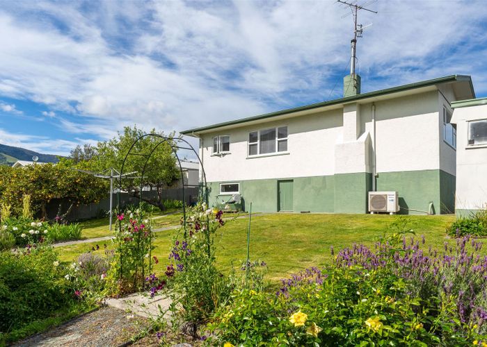  at 46 Cawthron Crescent, Annesbrook, Nelson