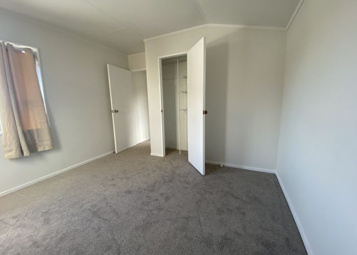  at 37 Seaward Place, Wattle Downs, Manukau City, Auckland