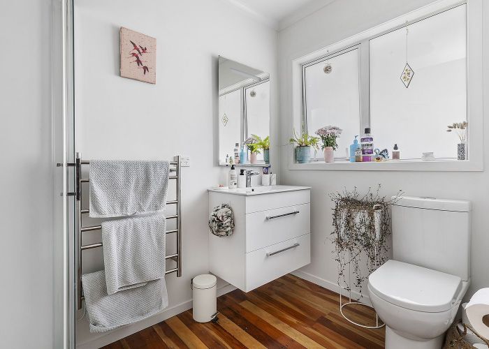  at 2/74 Creswick Terrace, Northland, Wellington, Wellington