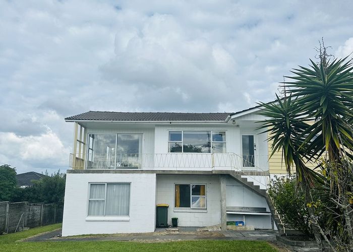  at 17 Toroa Street, Torbay, Auckland
