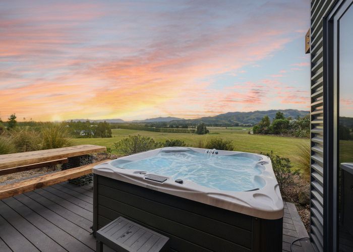  at 49 Mairangi Lane, Starvation Hill, Oxford