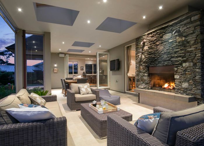  at 12 Thomas Hunter Lane, Greenhithe, Auckland