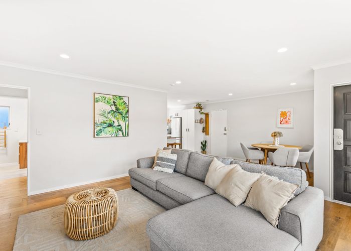  at 2/8 Crewe Close, Albany, North Shore City, Auckland