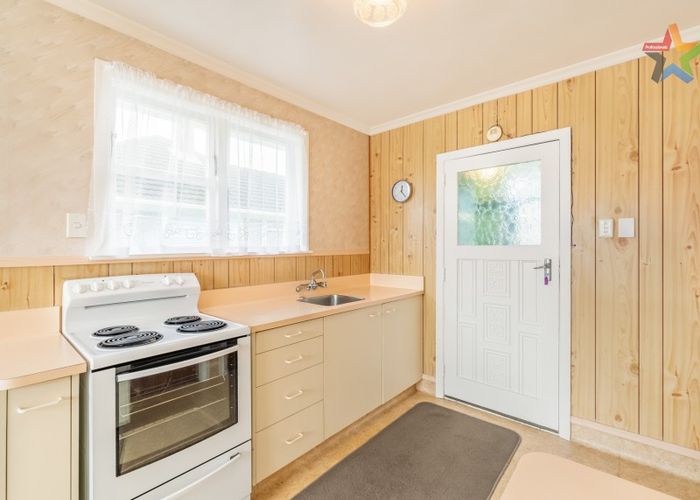  at 9 Rintoul Grove, Stokes Valley, Lower Hutt