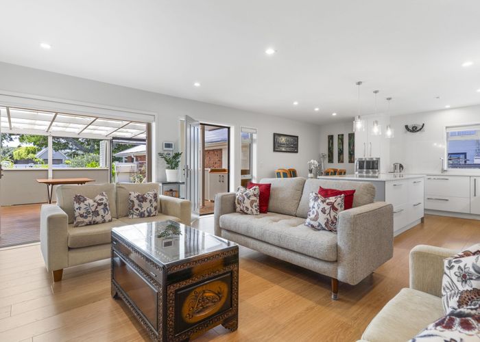  at 2/15 Cornwall Park Avenue, Epsom, Auckland City, Auckland