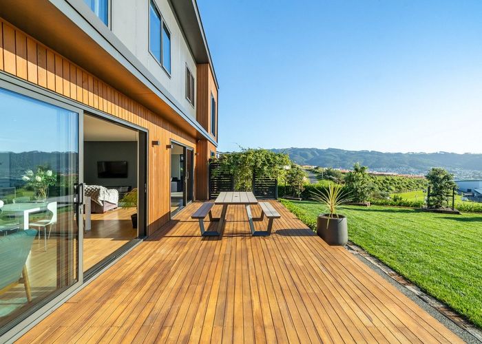  at 13 Manapouri Lane, Aotea, Porirua, Wellington
