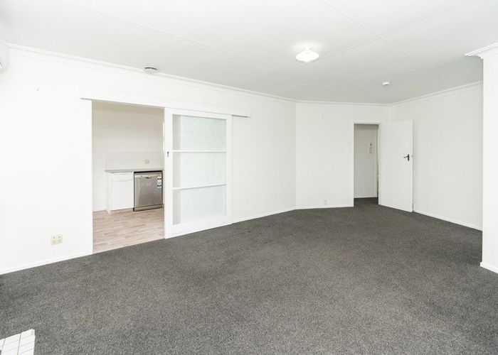  at 77 Collins Road, Melville, Hamilton