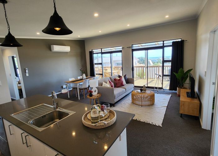  at 6 Arataki Grove, Waitārere Beach, Levin