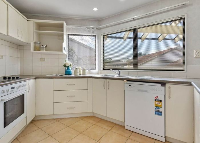  at 240 Botany Road, Botany Downs, Manukau City, Auckland