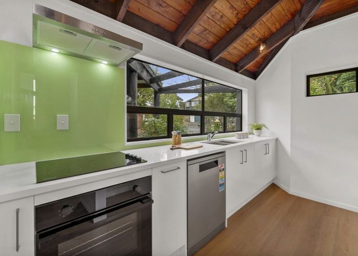  at 64A Mirrabooka Avenue, Botany Downs, Manukau City, Auckland