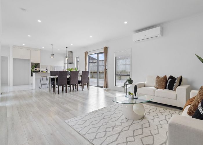  at 10 Helenslee Court, Flagstaff, Hamilton