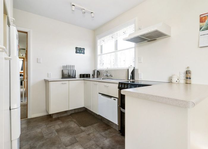  at 174 Bower Avenue, New Brighton, Christchurch City, Canterbury