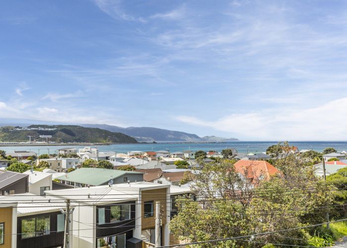  at 168 Sutherland Road, Lyall Bay, Wellington