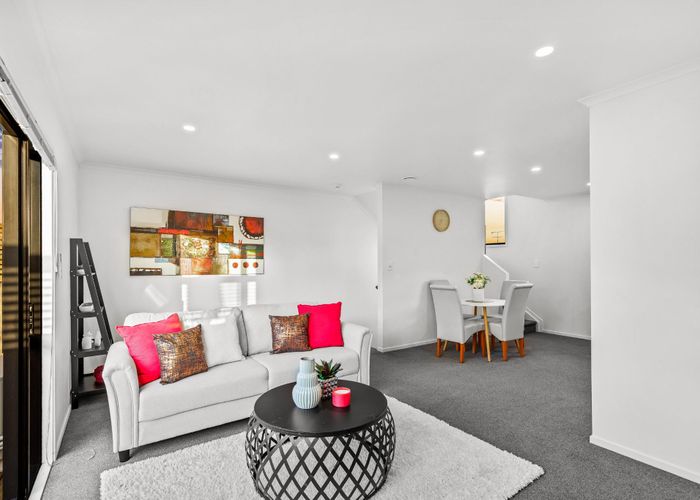  at 10/172 McLeod Road, Te Atatu South, Waitakere City, Auckland