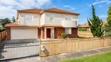  at 17E Cradock Street, Avondale, Auckland