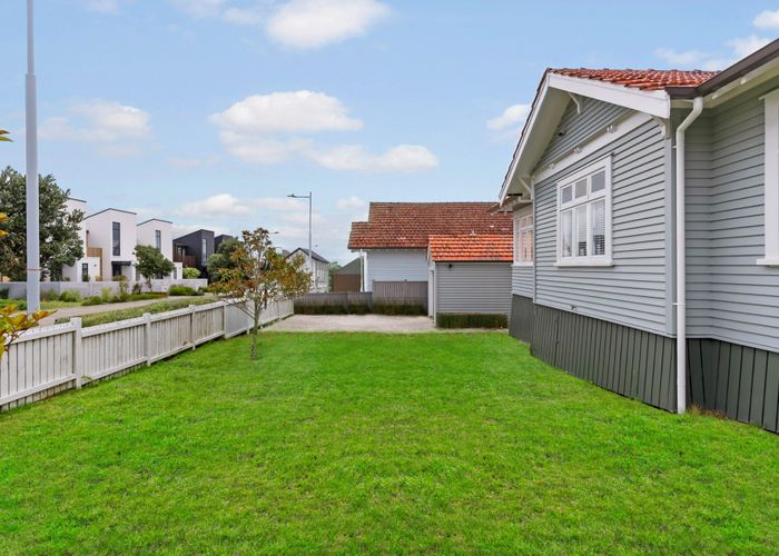  at 1 Cochrane Road, Hobsonville, Waitakere City, Auckland