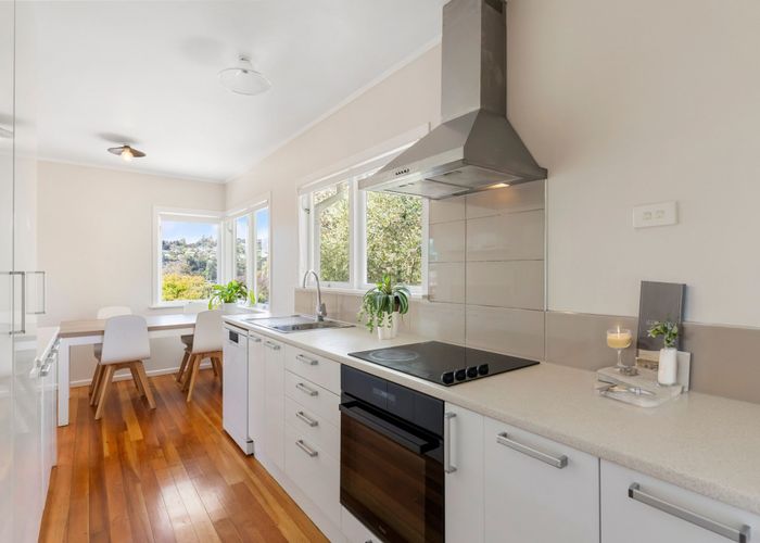  at 11 O'Donn Avenue, Beach Haven, Auckland