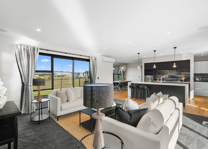  at 33 Little Gem Road, Hornby, Christchurch