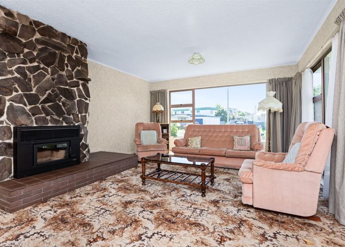  at 2 Banff Place, Tamatea, Napier