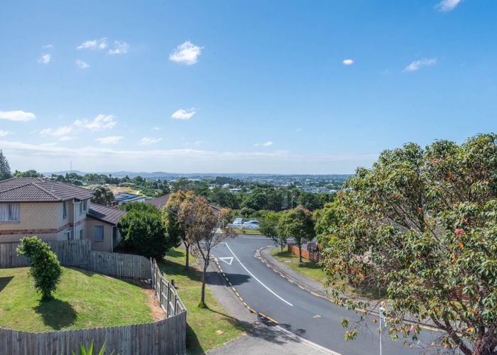  at 13 Cityview Place, Massey, Auckland